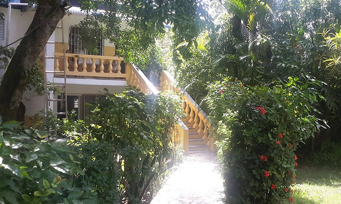 Los Charamicos Apartment | Guest-friendly ground-floor studio near Sosua beach