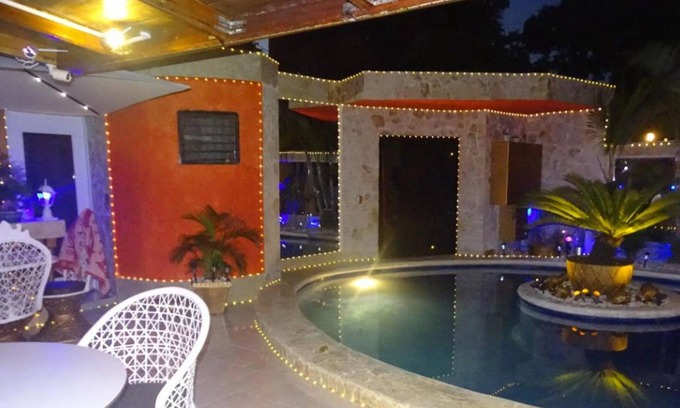 Playa Chiquita Apartment | Guest-friendly suite with jacuzzi, love swing, mirrors, perfect for single men!