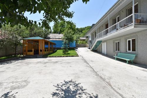 Tsaghkadzor House | Guest House Arsan