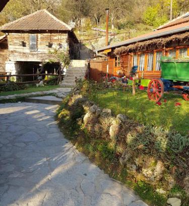 Strmosten House | Guest House Lisinski Raj