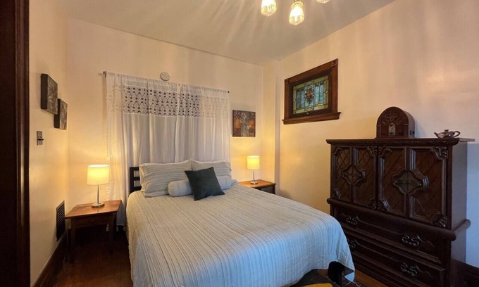 University District House | Guest Suite @ OSU & Short North Arts District