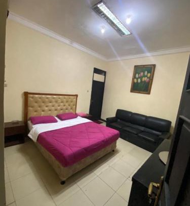 Kebayoran Lama Hotel | Guesthouse 326 Kebayoran