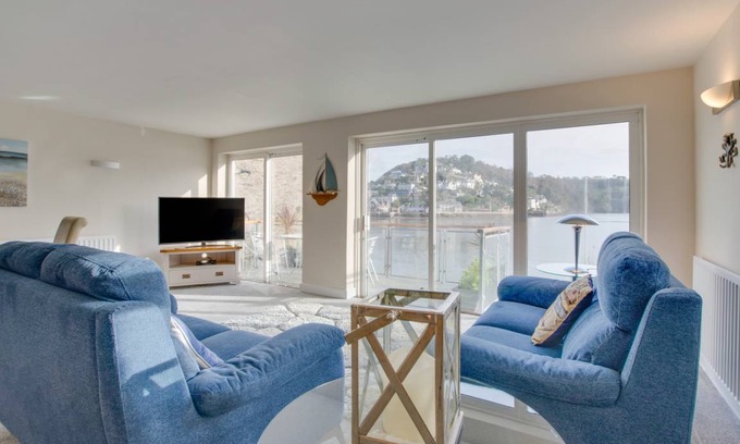 Dartmouth Cottage | Gullsway Upper