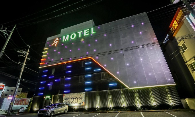 Gumi Hotel | Gumi Okgye Soo