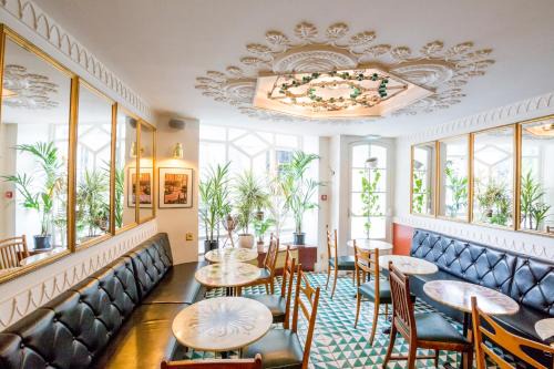 Quartier du Faubourg-Montmartre Hotel | Hôtel du Temps Paris