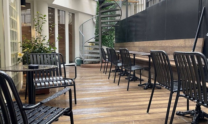 Chaillot Hotel | Hôtel Pergolèse Paris Champs Elysées