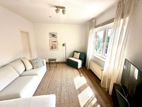 Emmerich Apartment | Hügelhaus Green - Gemütliche Ferienwohnung mit Balkon