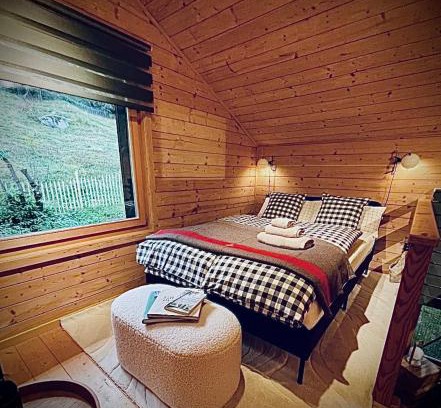 Blatten bei Naters Apartment | Hüttli Chalet mit atemberaubendem Weitblick