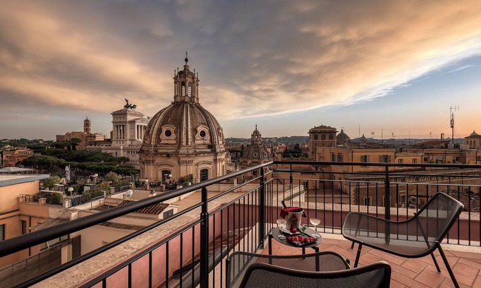 Rione II Trevi Hotel | H10 Palazzo Galla