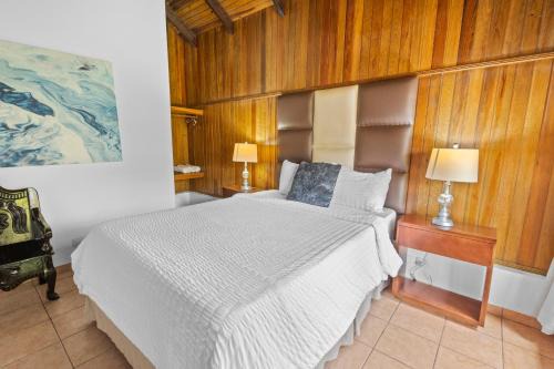 Yoro Hotel | H4 LAS CABAÑAS