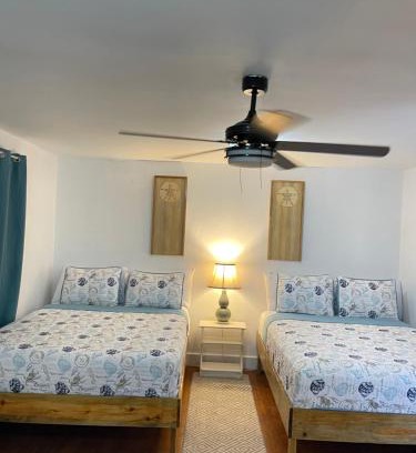 Antoneys Cay Hotel | Habitacion triple