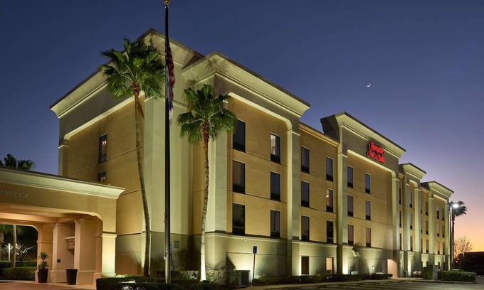 Port Saint Lucie Hotel | Hampton Inn & Suites Port St. Lucie West