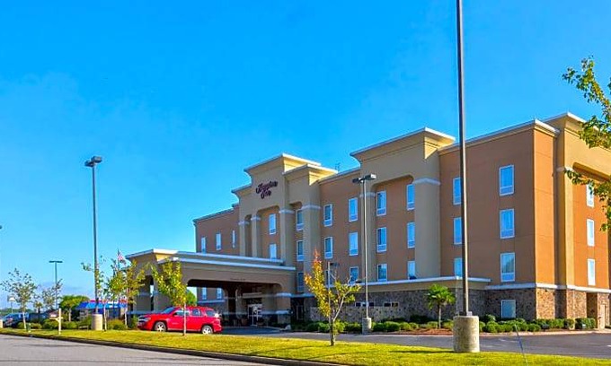 Bryant Hotel | Hampton Inn Bryant