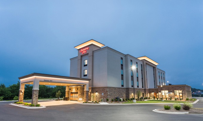 Cumberland Hotel | Hampton Inn Cumberland