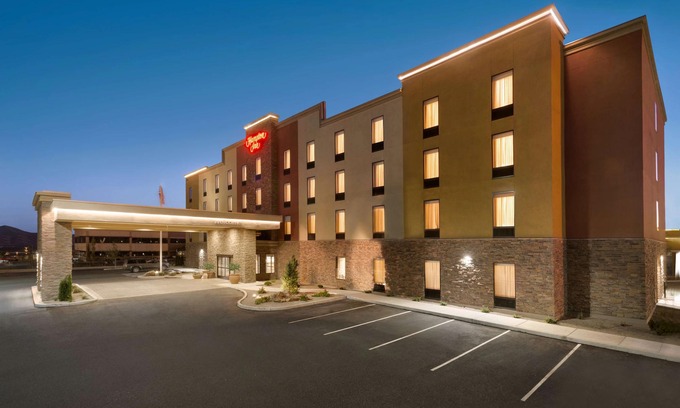Elko Hotel | Hampton Inn Elko