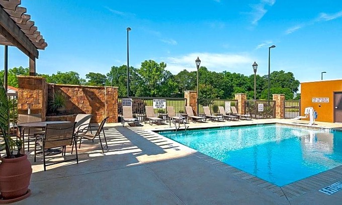Seneca Hotel | Hampton Inn & Suites Seneca-Clemson Area, SC