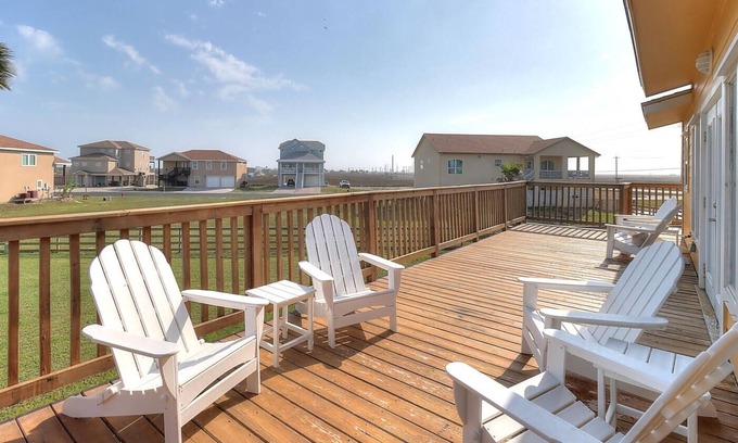 Port Aransas House | Happy Starfish Lcv36 3 Bedroom Home by Redawning