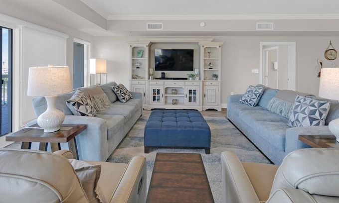 Holiday Isle Condo | Harbor Landing 201B – Spacious Harbor View Condo with Beach Access