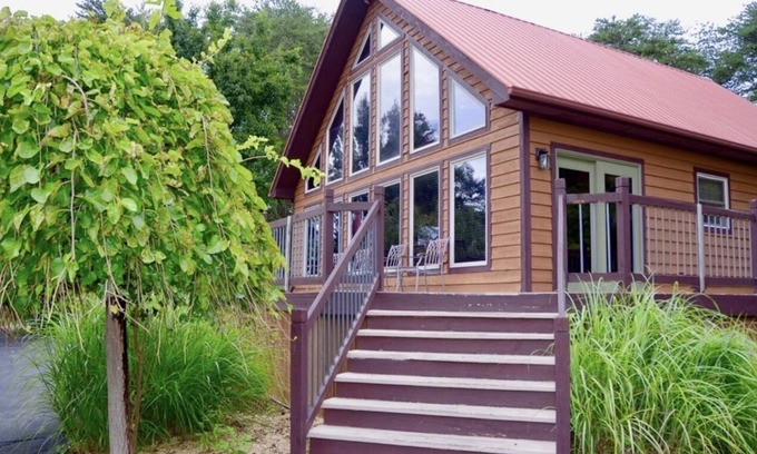 Jamestown Cabin | Harbor Springs, Lake Cumberland Cabin