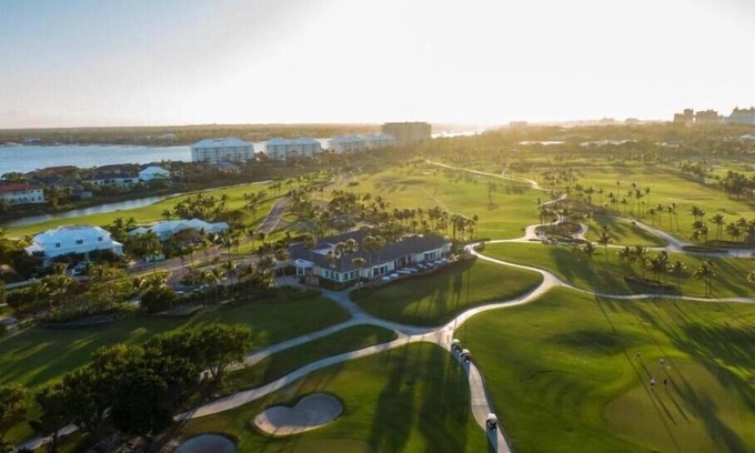 Paradise Island Hotel | Harborside Atlantis