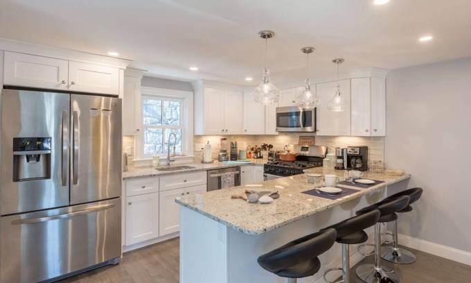 Newburyport Apartment | Harborsides Neighbor