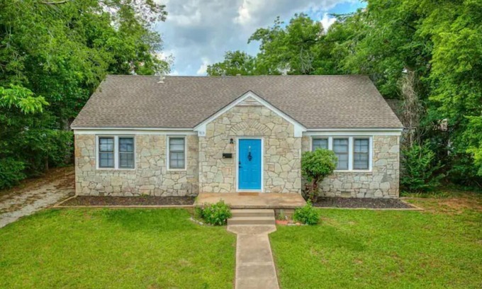 Edmond House | Harmony house