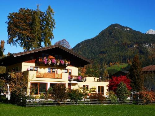 Lofer Apartment | Haus Alpengruß