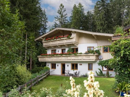 Ellmau Apartment | Haus am Waldesrand
