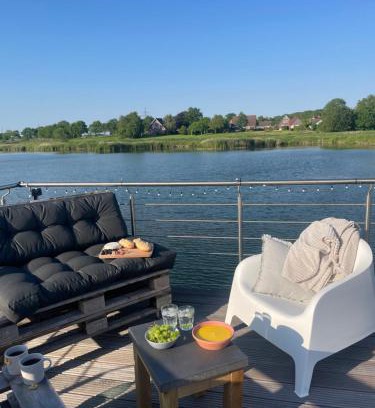 Wangerland Boat Rental | Hausboot der Friesländer im Wangermeer