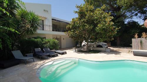 Saint-Jerome Apartment | Haut Villa T3 avec piscine