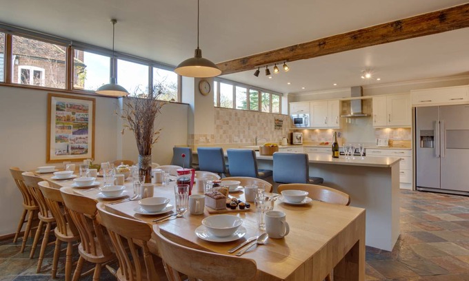 Abbess Roding Cottage | Hawkridge Oast