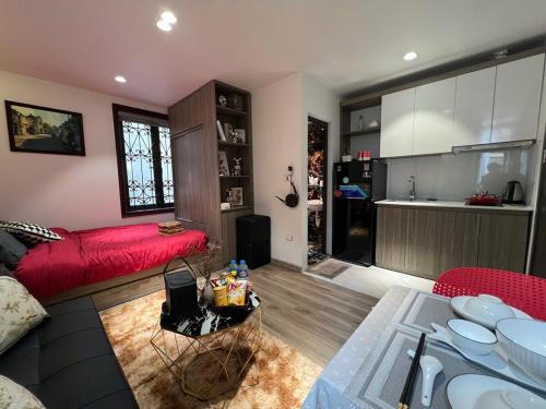 Hai Ba Trung Apartment | HBA HOME Apartment near Hoan Kiem Lake