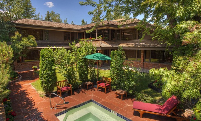Aspen Bed & Breakfast | Hearthstone House
