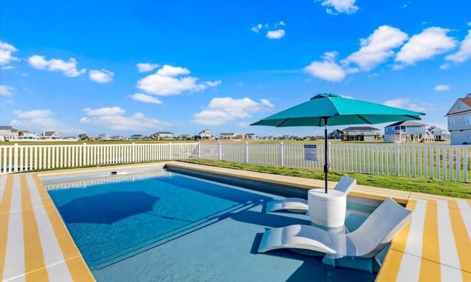 Indian Beach House | Heated Pool, Game Room, Fall Sunsets- Sleeps 20