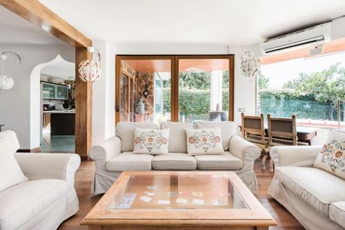 Velez-Malaga House | Heaven at the shore: El Cielito.