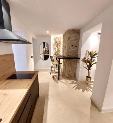 La Goleta Apartment | HELEARON SUITE