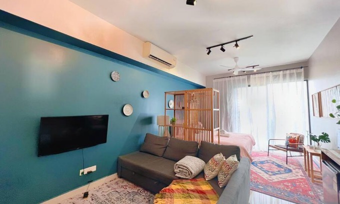 Sungai Buloh Apartment | Heritage Studio with Balcony D'Sara, Direct MRT Kampung Selamat, near Thomson and Sungai Buloh Hospital
