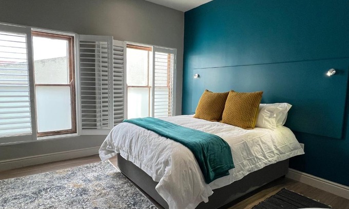 Hermanus City-Centre Apartment | Hermanus Waterfront Apartment no 17