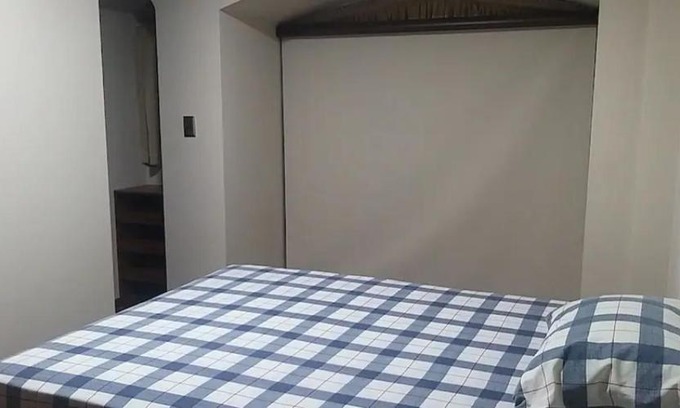 Sucre House | Hermosa habitación para persona sola o pareja