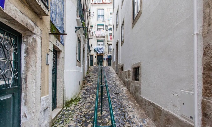 Santo Estevao House | Hidden Gem in Alfama