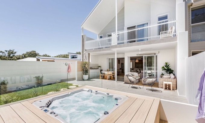 Marybrook House | Hidden Ocean - Luxury Beachfront Retreat