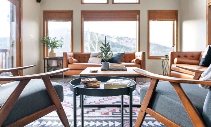 Evergreen House | Hide-A-Way in Evergreen. Private Hot Tub Pets Welcome