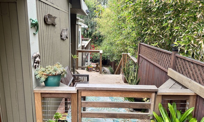 Leucadia House | Hideaway Steps to Beaches of Leucadia