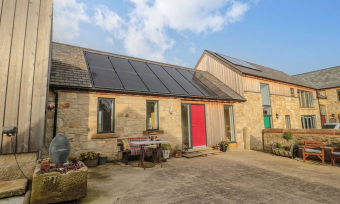 Morpeth Cottage | HIGH BARNS COTTAGE, romantic, character holiday cottage in Morpeth