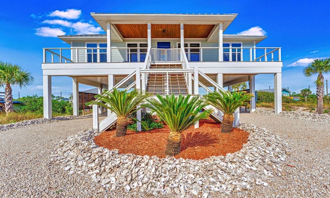 St. George Island House | High Breeze Fabulous family fun!