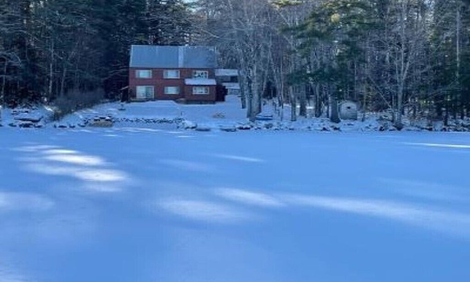 Bridgton House | Highland Dream: All Season Beauty! 5BR/2BA, Lakefront, Stay and Play. 4 Season