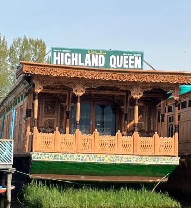 Dal Lake Hotel | Highland Queen Houseboat