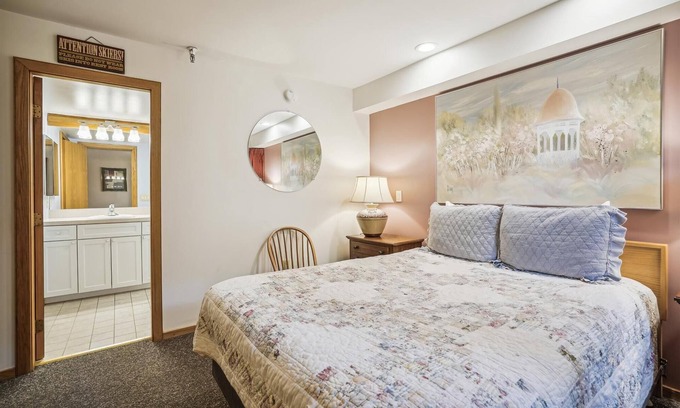 Central Vermont- Killington Hotel | Highridge B16A Delightful Hotel Room Only with pool and hot tub access