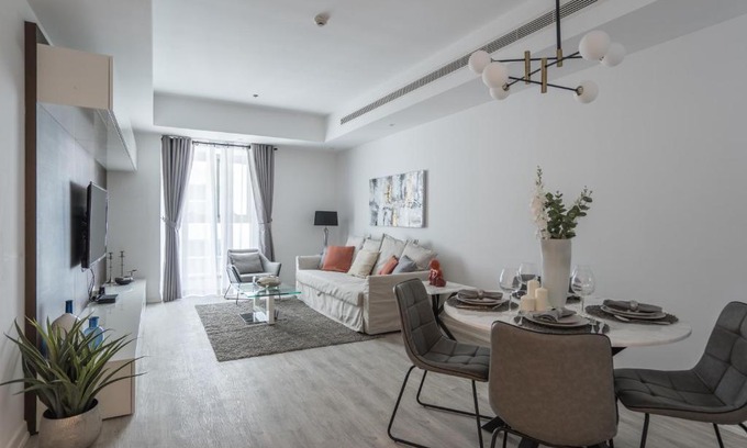 Dubai Marina Apartment | HiGuests - Cloudy Apt, 10-min walk to Dubai Harbor