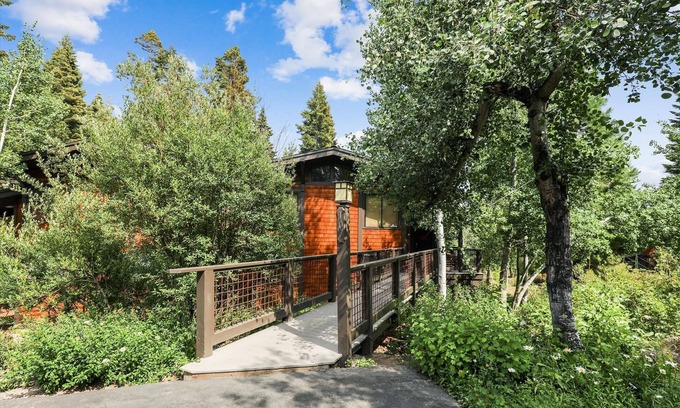 Tahoe City Condo | Hill Top Cabin like Townhouse Rocky Ridge Unit #107